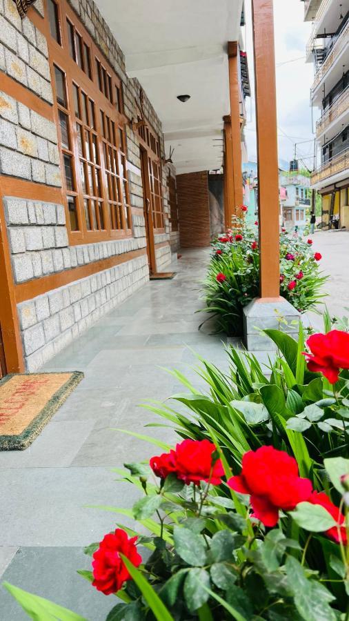 Sita Classic, Most Comfortable Family Hotel In Manali Екстериор снимка